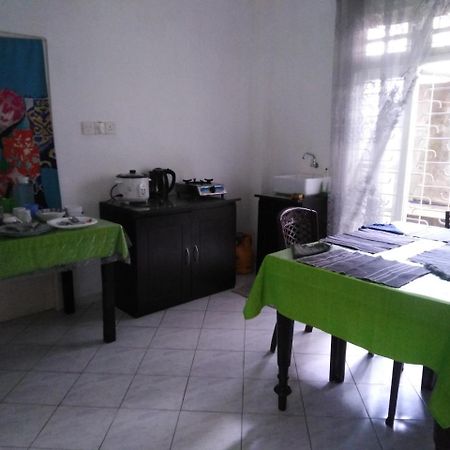 גאלה Anusha Apartment 15 Homestay מראה חיצוני תמונה