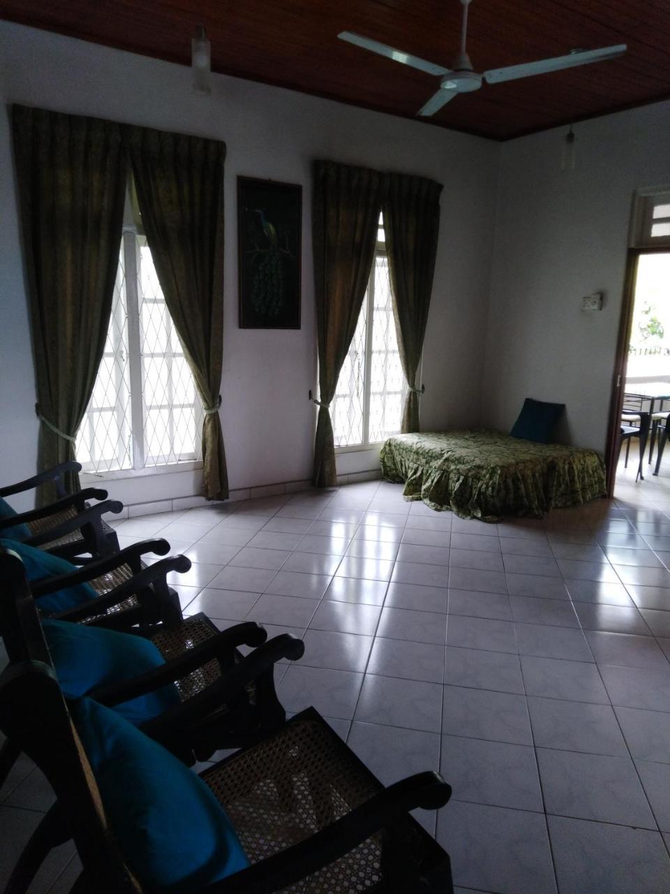 גאלה Anusha Apartment 15 Homestay מראה חיצוני תמונה